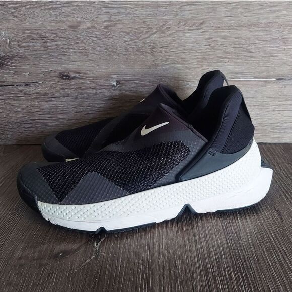 Nike Go FlyEase Easy Slip-On Sneakers Black & White Womens Size 8.5 - Picture 4 of 10